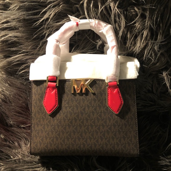 Michael Kors Purse 👜 - Picture 1 of 1